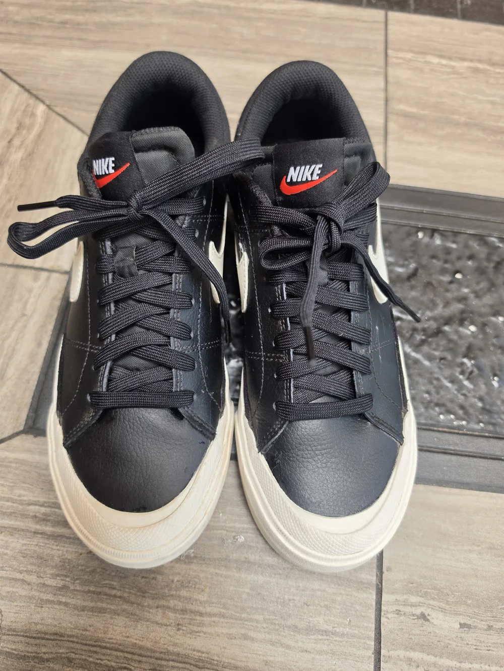 Nike Legacy Lift Black Sail Team